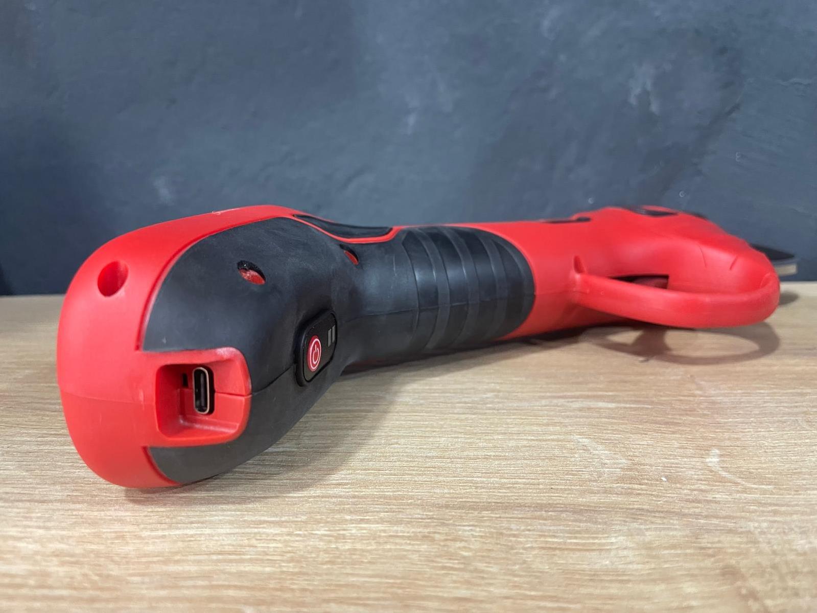 Omega KS-SCA5 22mm 7.2V 4Ah Sabit Bataryalı Budama Makası Sersörlü